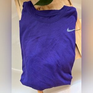 Nike long sleeve tee